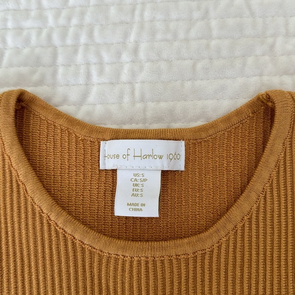 Crop top - Picture 2 of 4